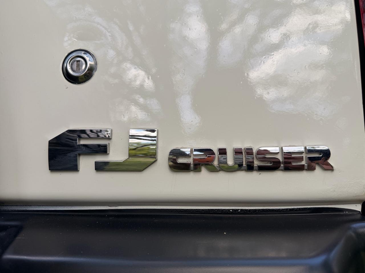 Toyota FJ Cruiser 4WD 4dr Man (Natl) 2011