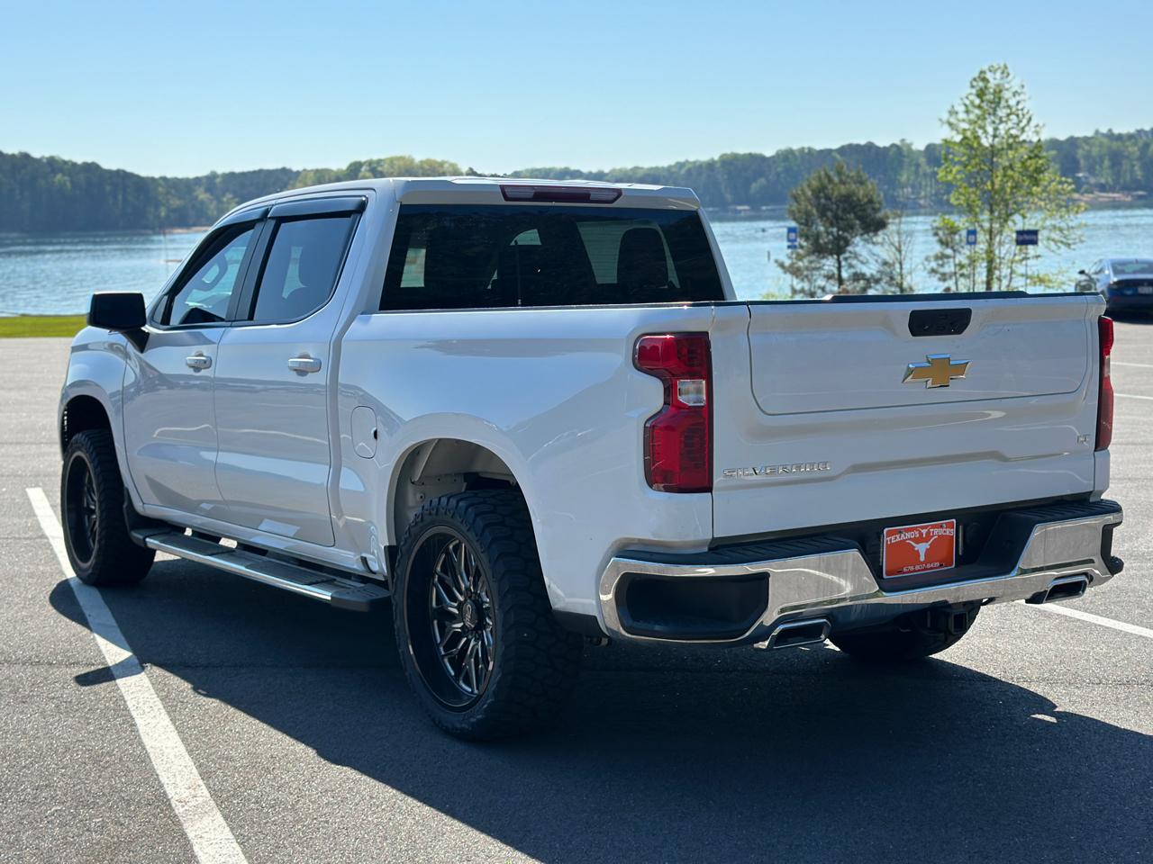 Chevrolet Silverado 1500 4WD Crew Cab 147" LT w/1LT 2023