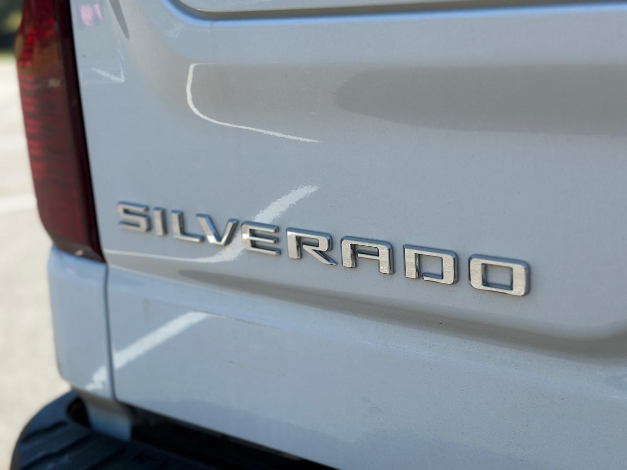 Chevrolet Silverado 1500 4WD Crew Cab 147" LT w/1LT 2023