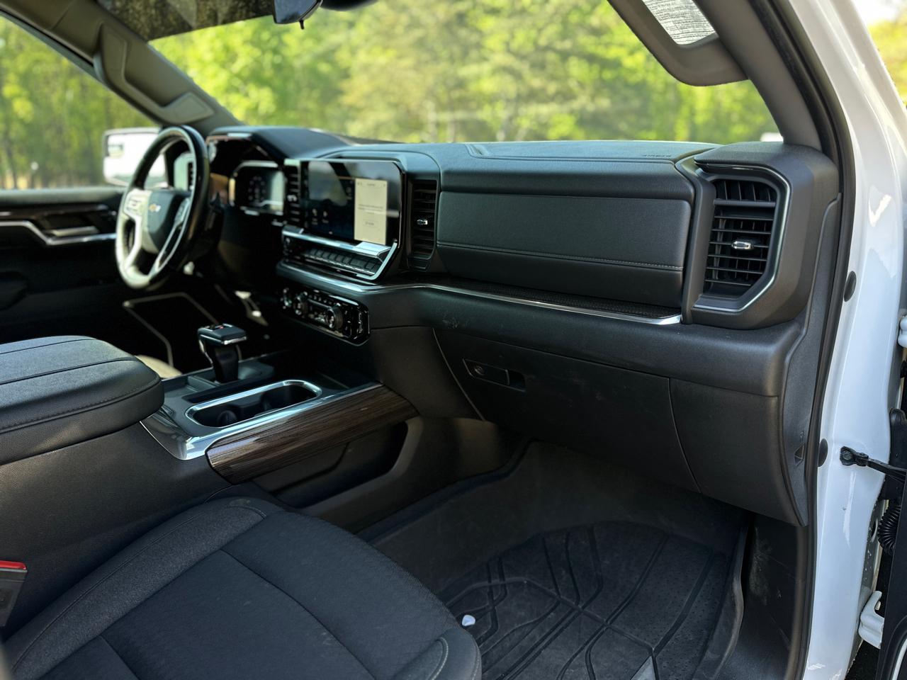 Chevrolet Silverado 1500 4WD Crew Cab 147" LT w/1LT 2023