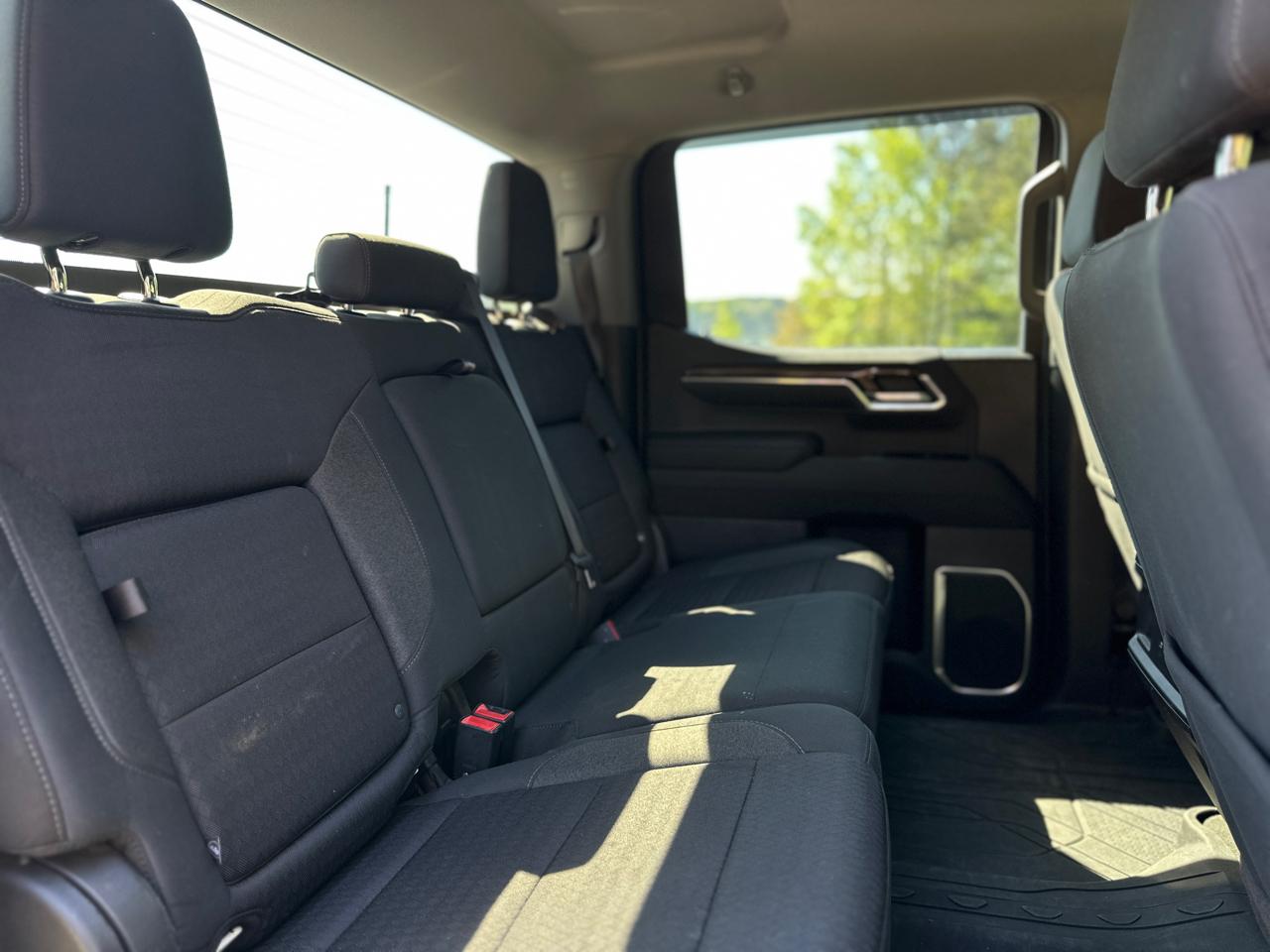 Chevrolet Silverado 1500 4WD Crew Cab 147" LT w/1LT 2023