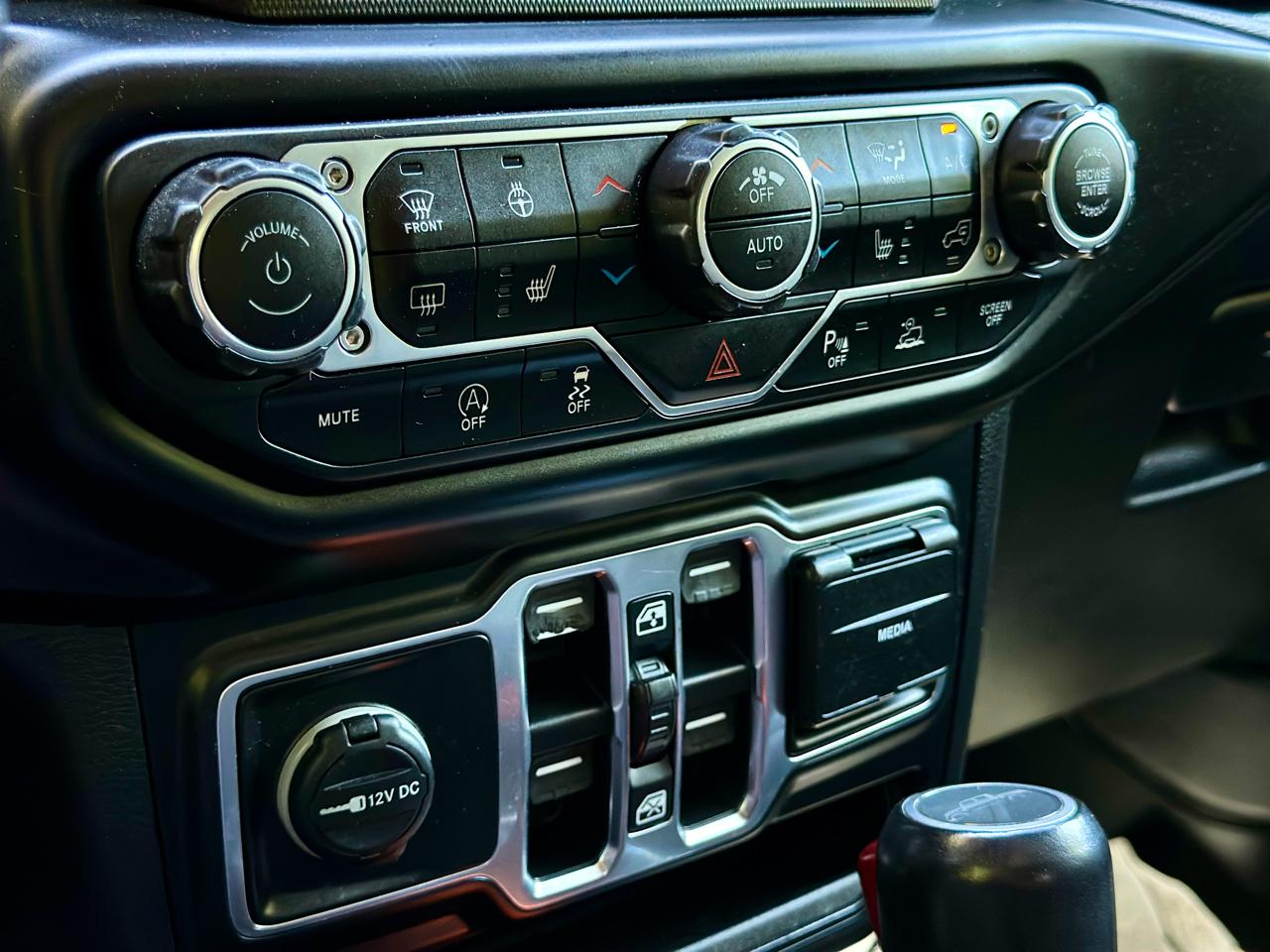 Jeep Gladiator Overland Crew Cab 4WD 2021