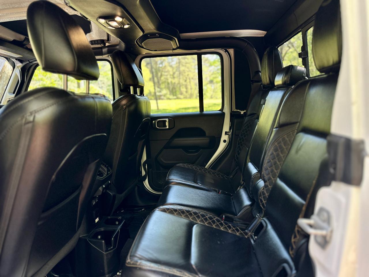 Jeep Gladiator Overland Crew Cab 4WD 2021