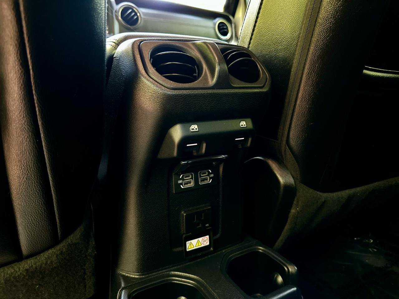 Jeep Gladiator Overland Crew Cab 4WD 2021