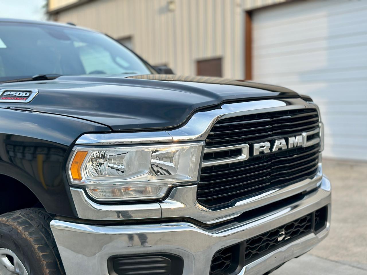 RAM 2500 Big Horn 4x4 Crew Cab 6'4" Box 2021