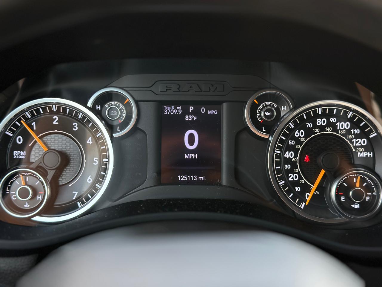 RAM 2500 Big Horn 4x4 Crew Cab 6'4" Box 2021