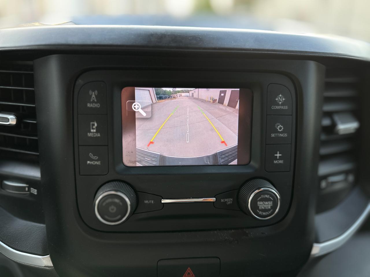 RAM 2500 Big Horn 4x4 Crew Cab 6'4" Box 2021