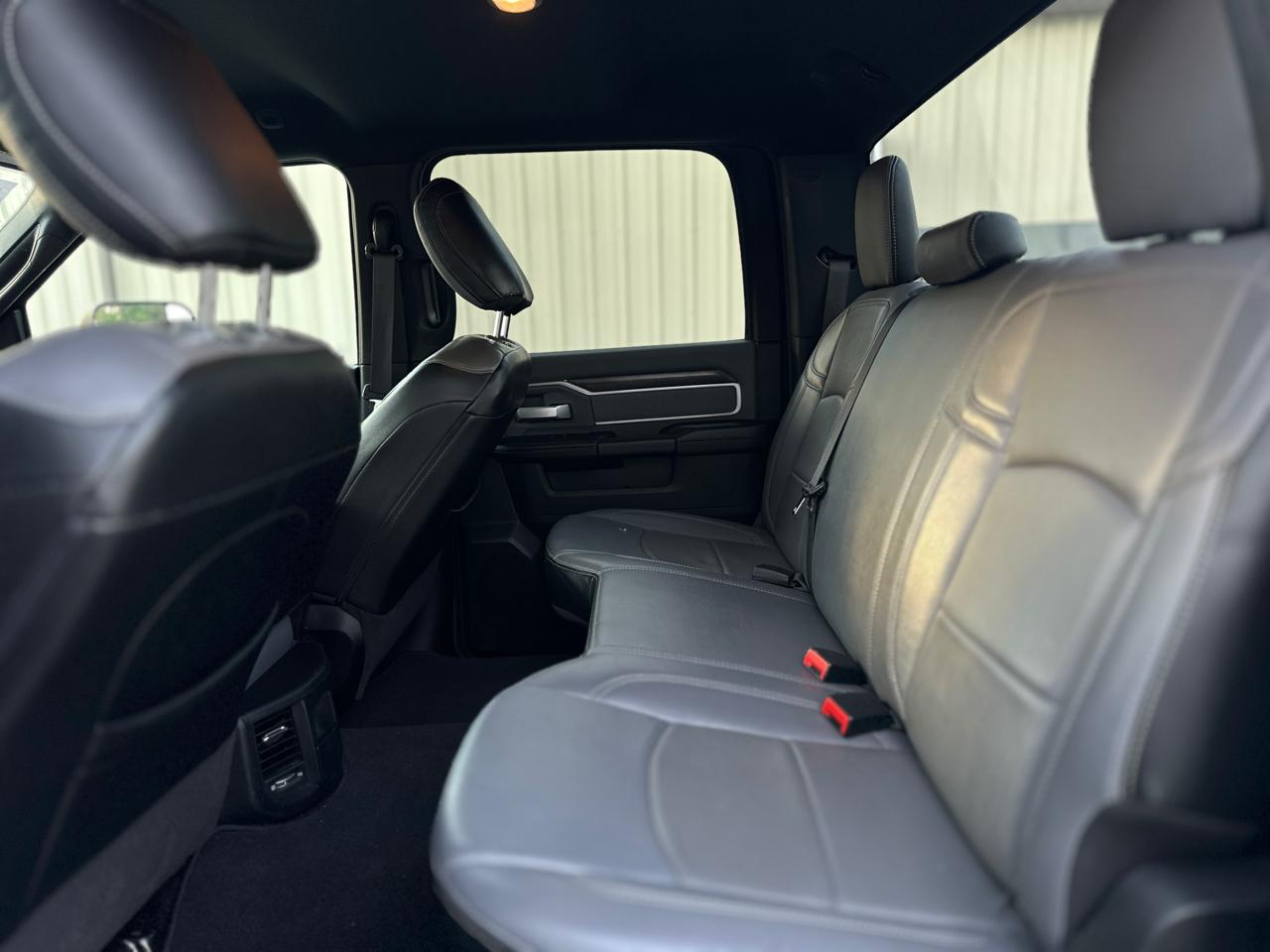 RAM 2500 Big Horn 4x4 Crew Cab 6'4" Box 2021