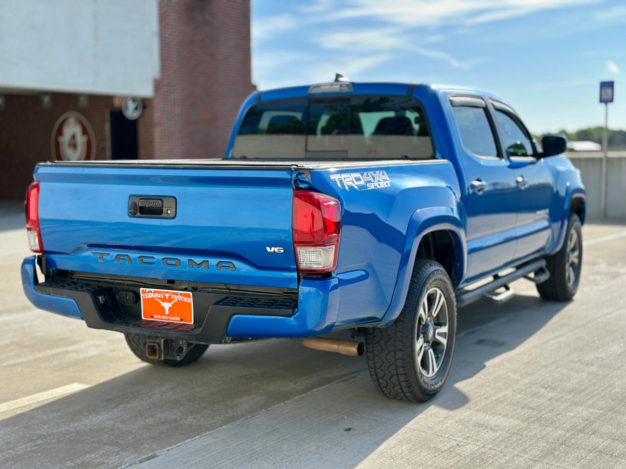 Toyota Tacoma TRD Off Road Double Cab 5' Bed V6 4x4 MT (Natl) 2017