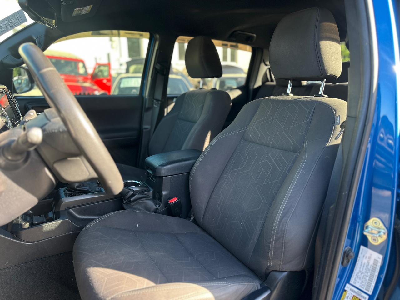 Toyota Tacoma TRD Off Road Double Cab 5' Bed V6 4x4 MT (Natl) 2017