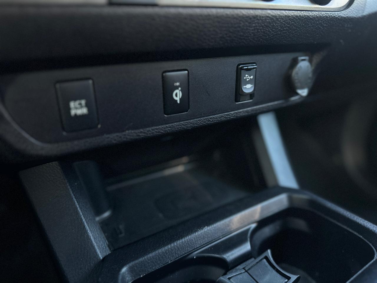 Toyota Tacoma TRD Off Road Double Cab 5' Bed V6 4x4 MT (Natl) 2017