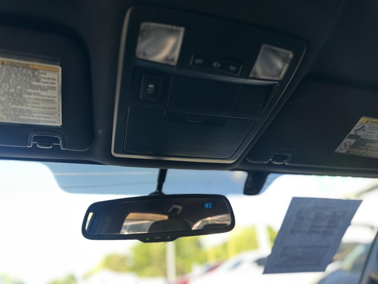 Toyota Tacoma TRD Off Road Double Cab 5' Bed V6 4x4 MT (Natl) 2017