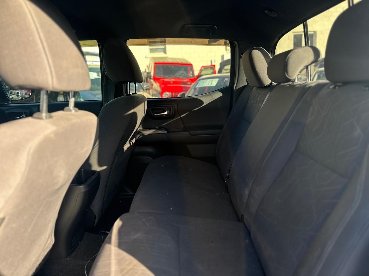 Toyota Tacoma TRD Off Road Double Cab 5' Bed V6 4x4 MT (Natl) 2017