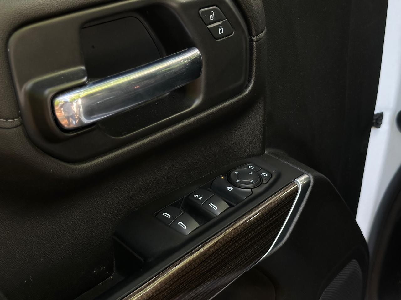 Chevrolet Silverado 1500 LTD 4WD Crew Cab 147" LT w/1LT 2022