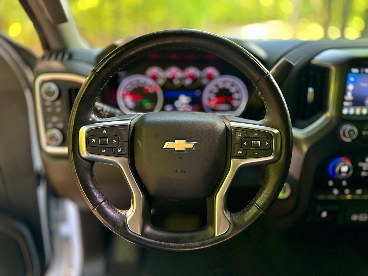 Chevrolet Silverado 1500 LTD 4WD Crew Cab 147" LT w/1LT 2022