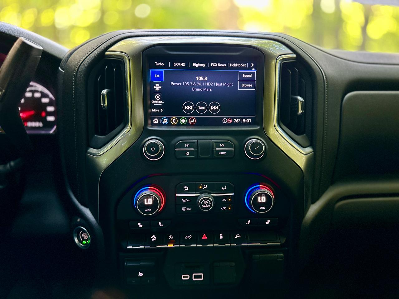 Chevrolet Silverado 1500 LTD 4WD Crew Cab 147" LT w/1LT 2022