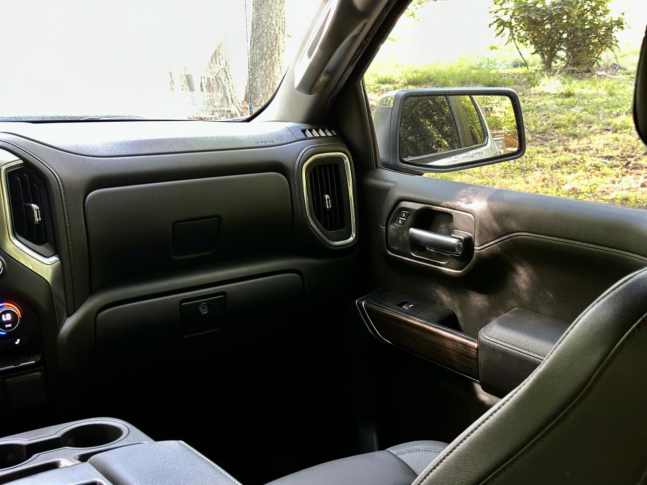 Chevrolet Silverado 1500 LTD 4WD Crew Cab 147" LT w/1LT 2022