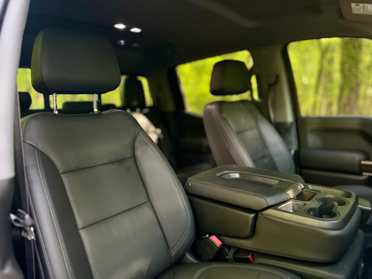 Chevrolet Silverado 1500 LTD 4WD Crew Cab 147" LT w/1LT 2022