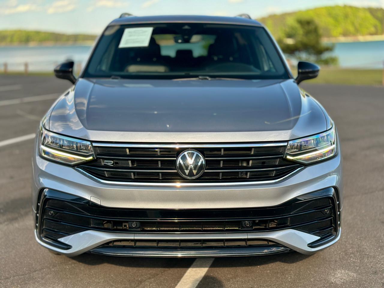 Volkswagen Tiguan 2.0T SE R-Line Black FWD 2022