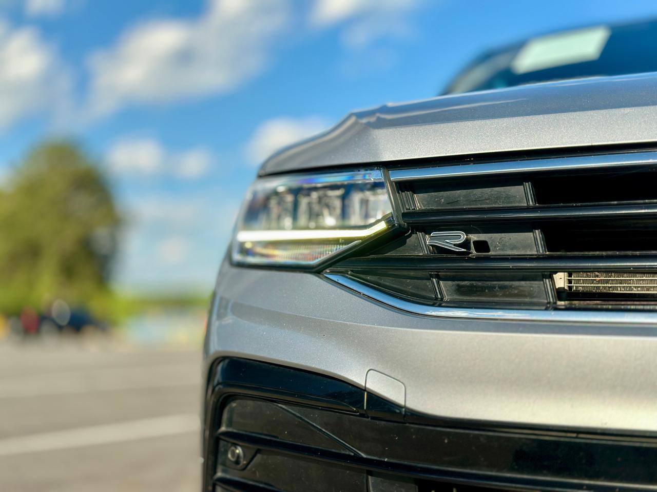 Volkswagen Tiguan 2.0T SE R-Line Black FWD 2022