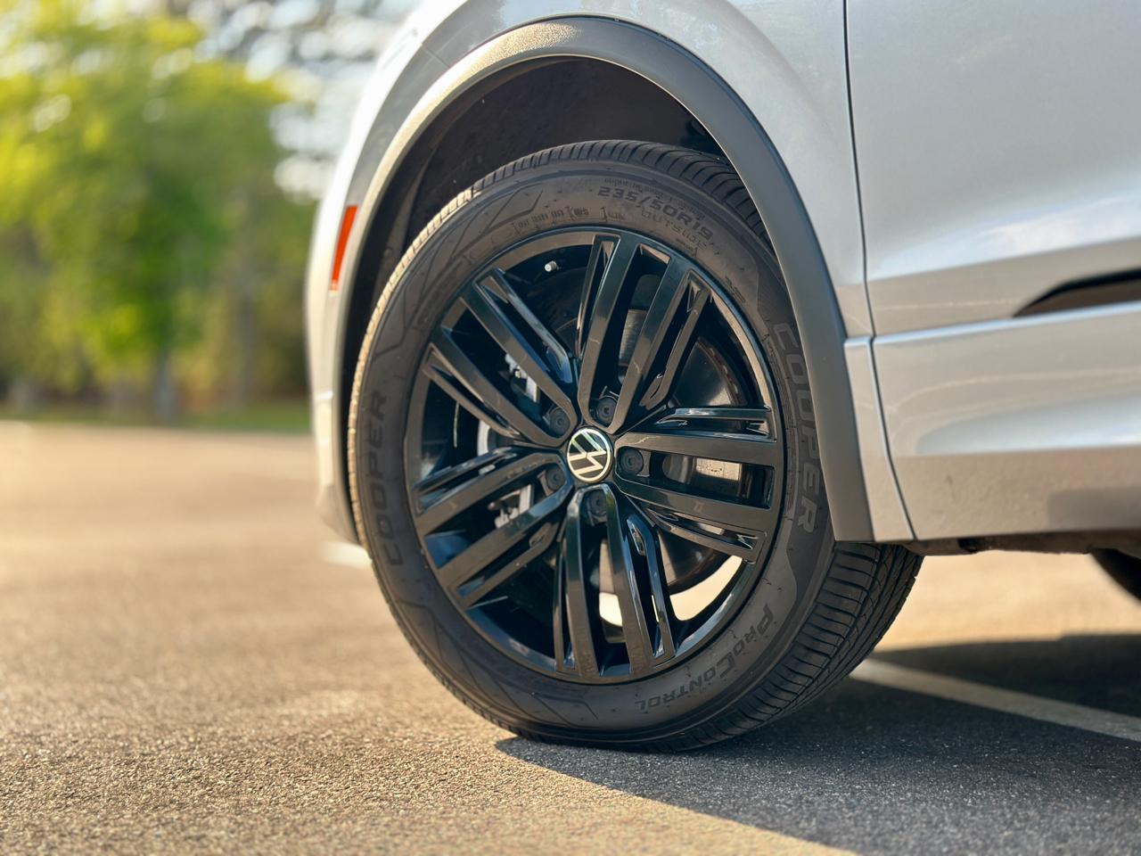 Volkswagen Tiguan 2.0T SE R-Line Black FWD 2022