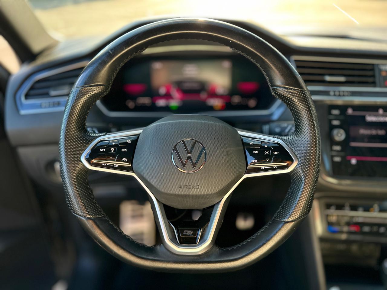 Volkswagen Tiguan 2.0T SE R-Line Black FWD 2022