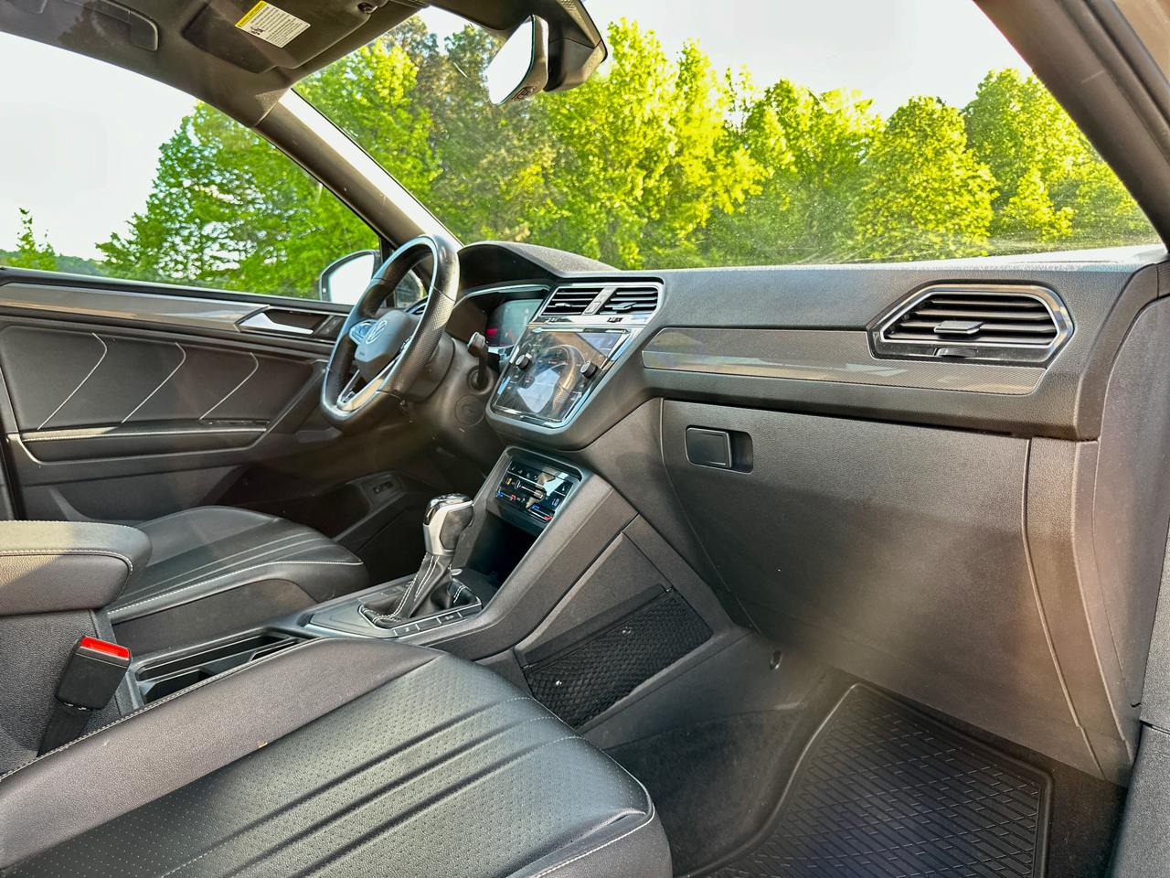 Volkswagen Tiguan 2.0T SE R-Line Black FWD 2022