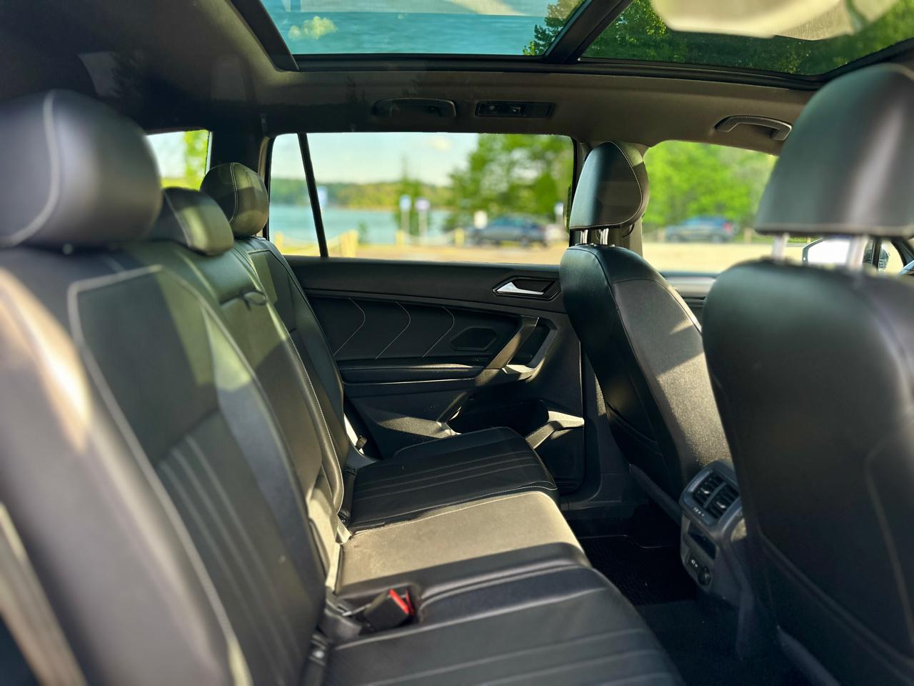 Volkswagen Tiguan 2.0T SE R-Line Black FWD 2022