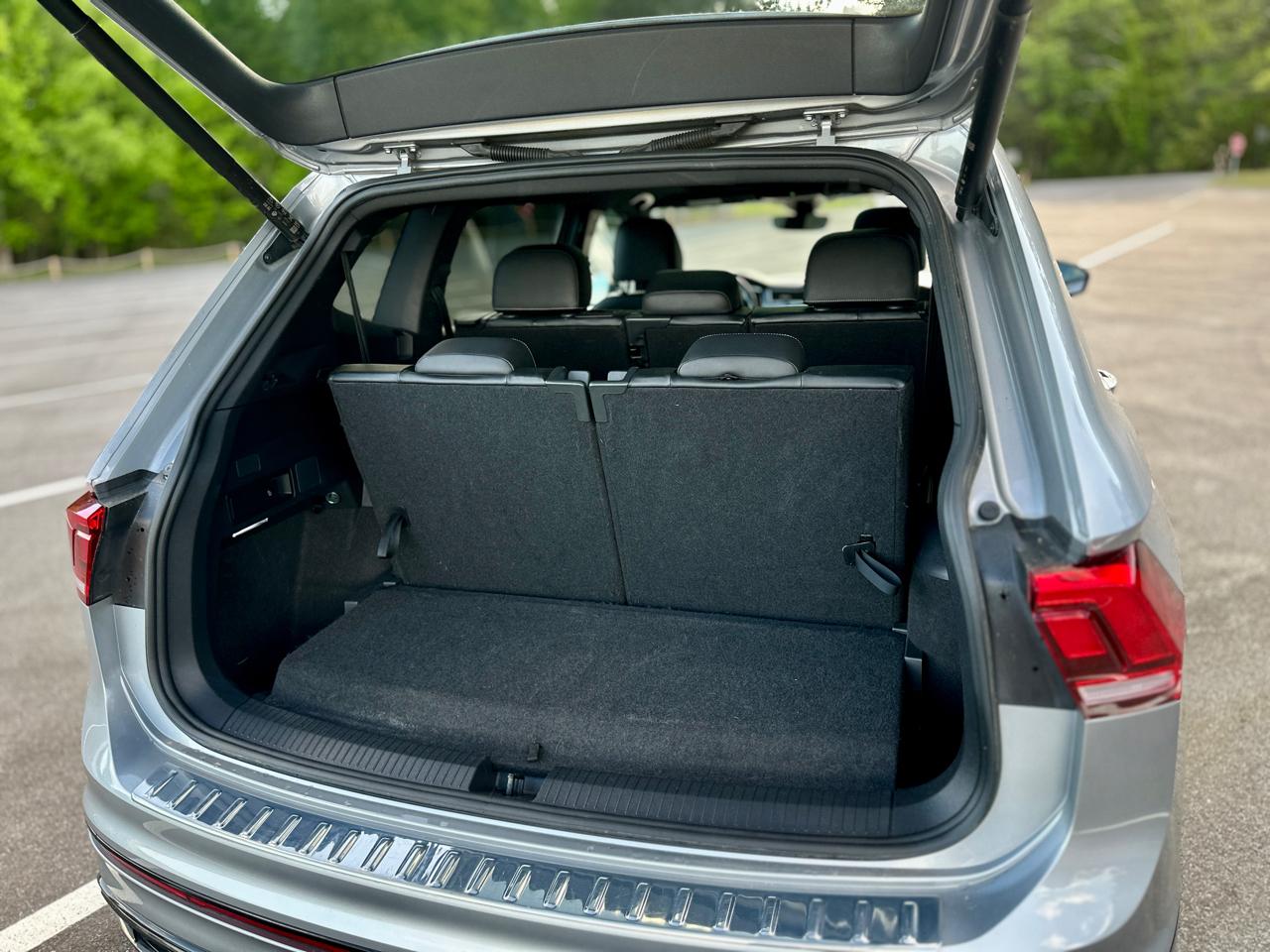 Volkswagen Tiguan 2.0T SE R-Line Black FWD 2022