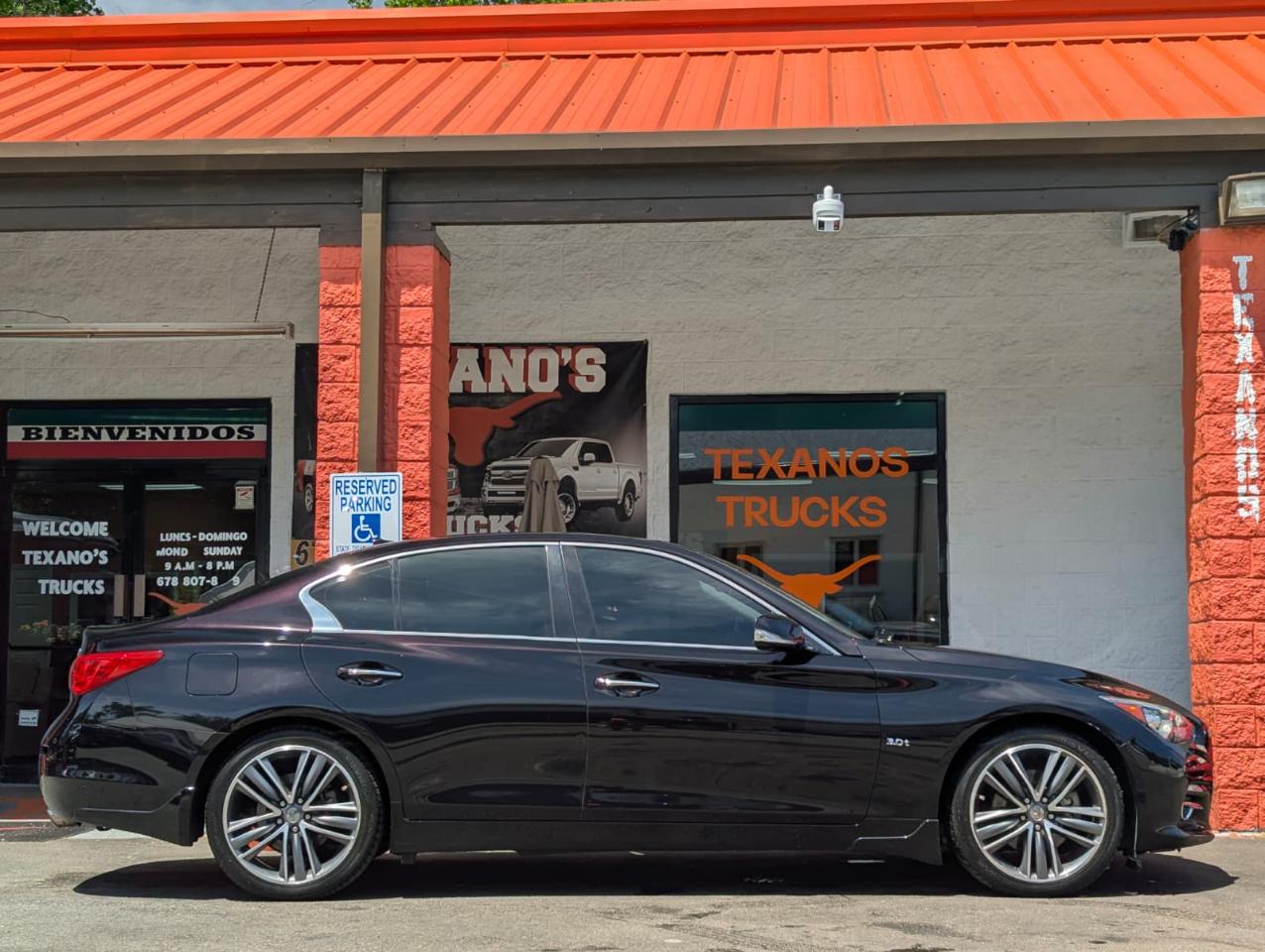 Infiniti Q50 4dr Sdn 3.0t Premium RWD 2016