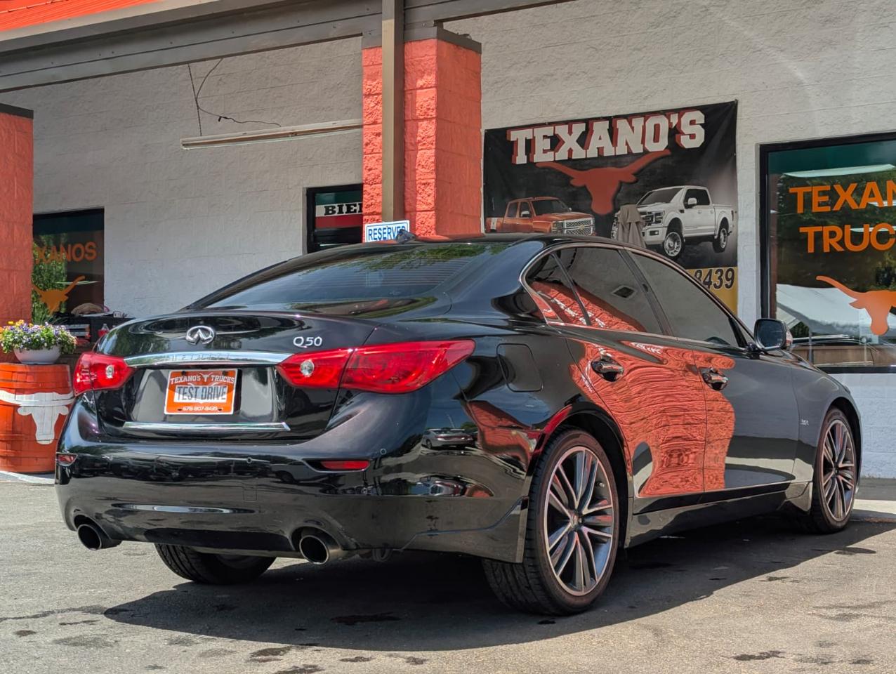 Infiniti Q50 4dr Sdn 3.0t Premium RWD 2016