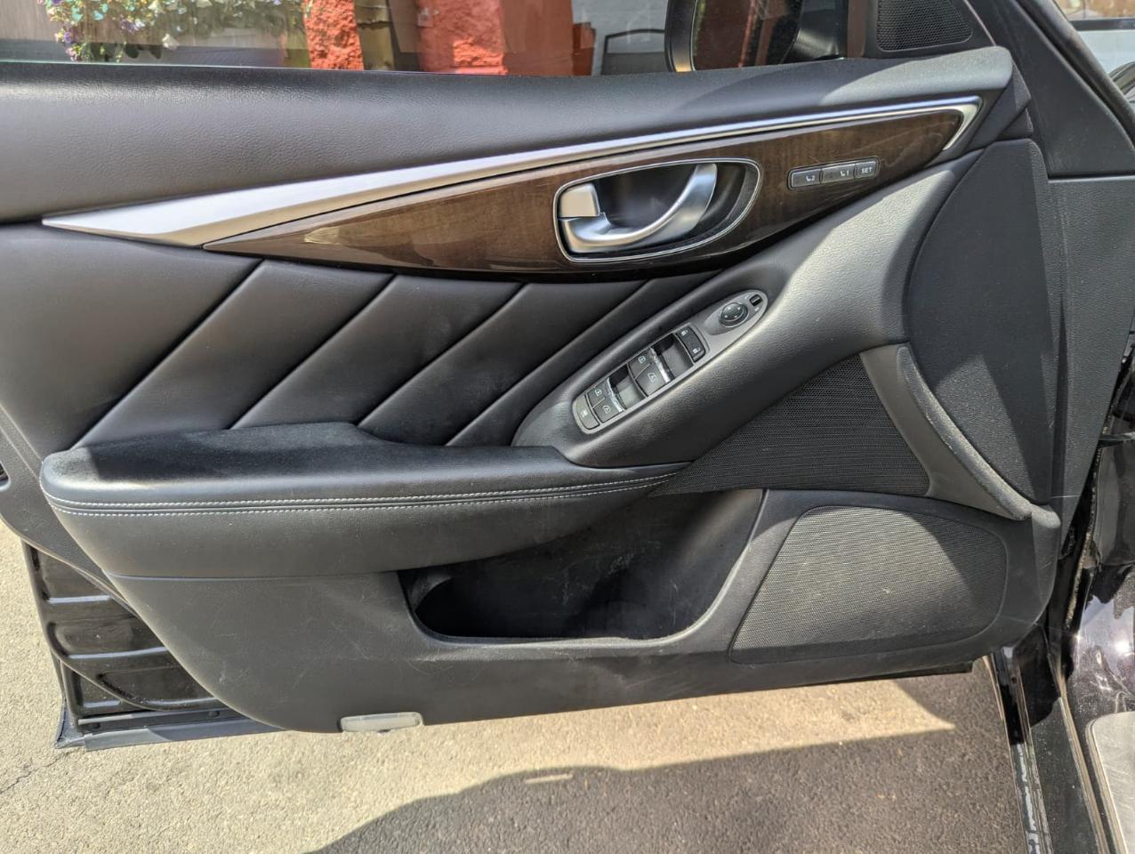 Infiniti Q50 4dr Sdn 3.0t Premium RWD 2016