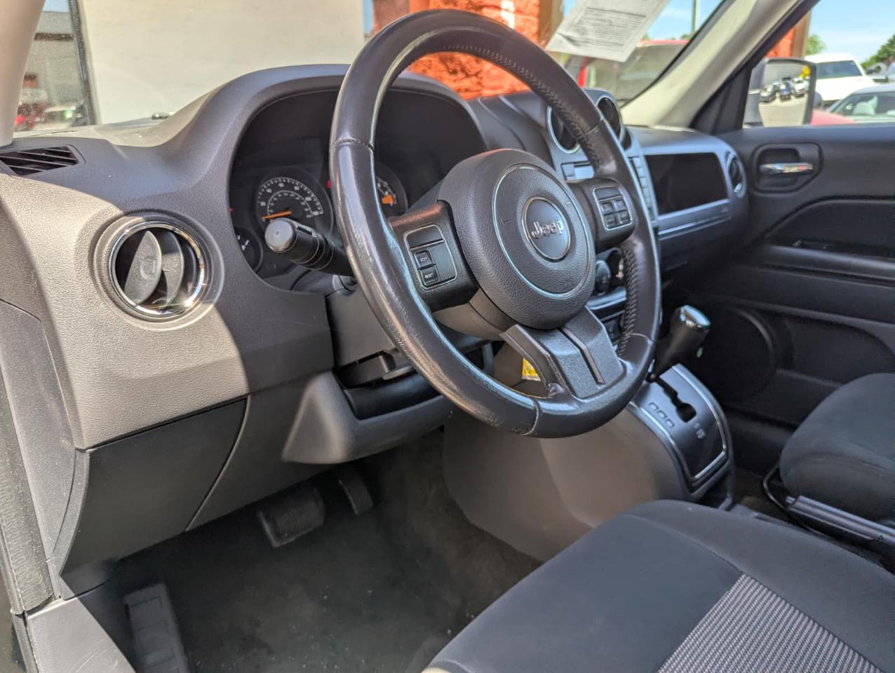 Jeep Patriot FWD 4dr Latitude 2014