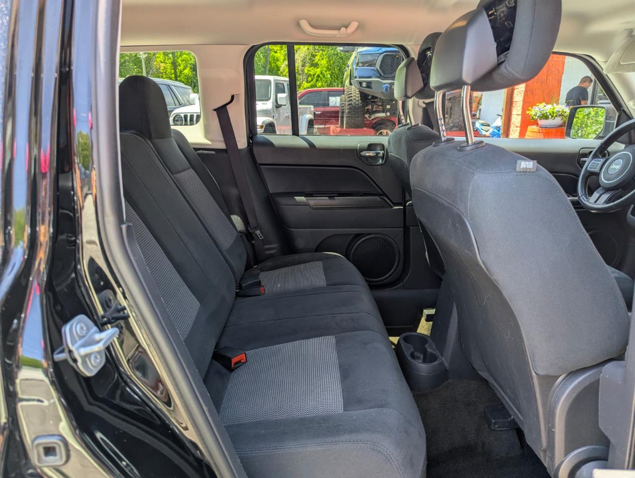 Jeep Patriot FWD 4dr Latitude 2014