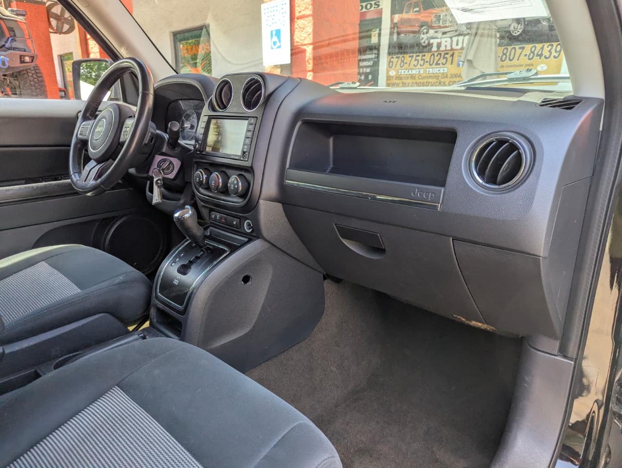 Jeep Patriot FWD 4dr Latitude 2014