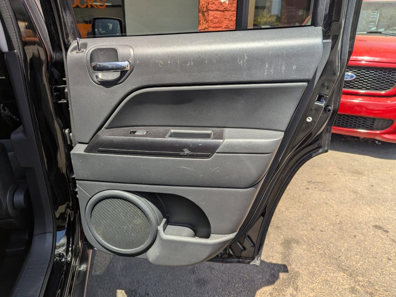 Jeep Patriot FWD 4dr Latitude 2014