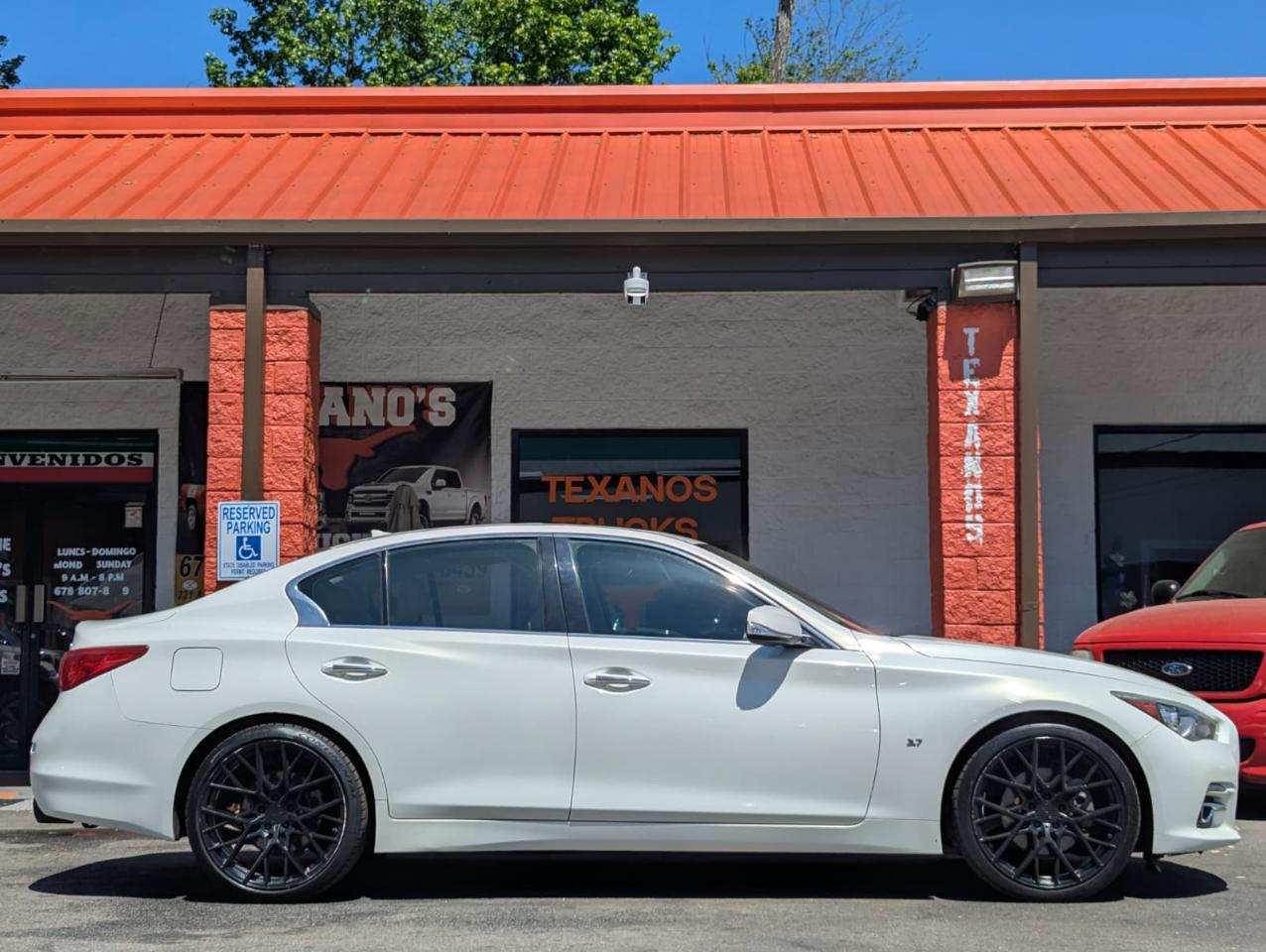 Infiniti Q50 4dr Sdn Premium RWD 2015