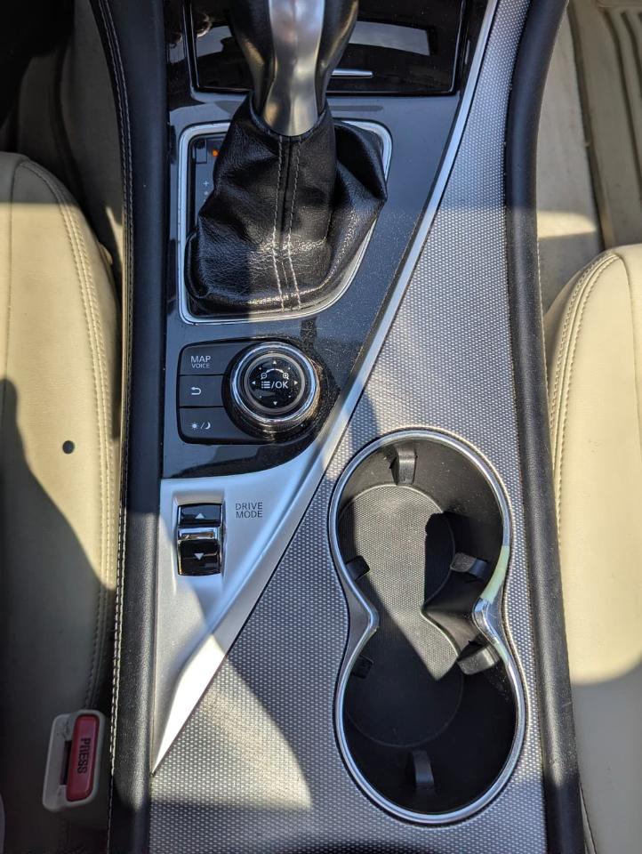 Infiniti Q50 4dr Sdn Premium RWD 2015