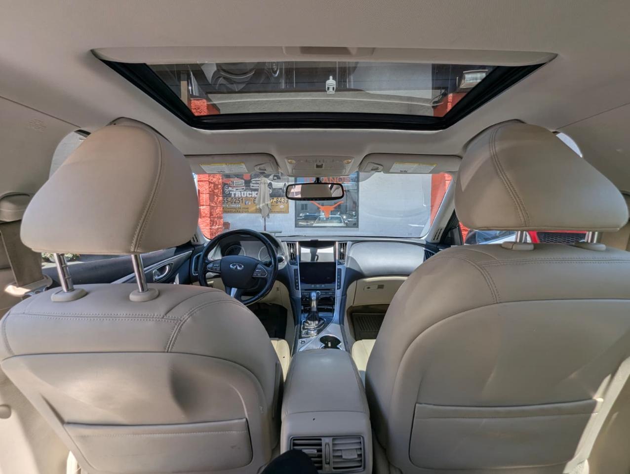 Infiniti Q50 4dr Sdn Premium RWD 2015