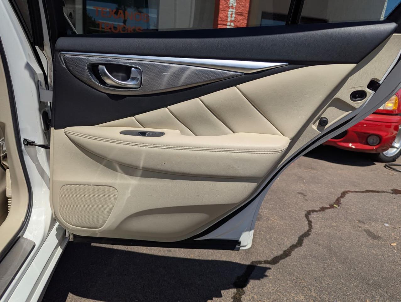 Infiniti Q50 4dr Sdn Premium RWD 2015