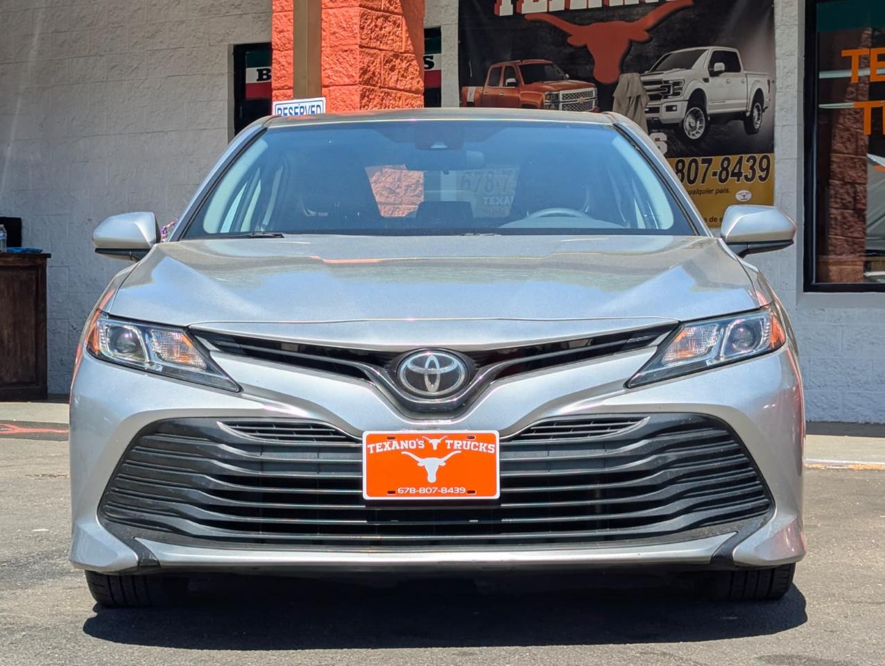 Toyota Camry LE Auto (Natl) 2020
