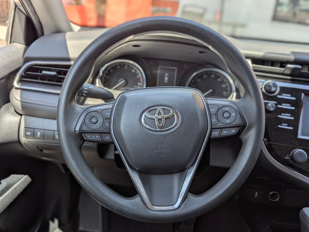 Toyota Camry LE Auto (Natl) 2020