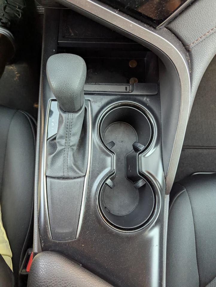 Toyota Camry LE Auto (Natl) 2020