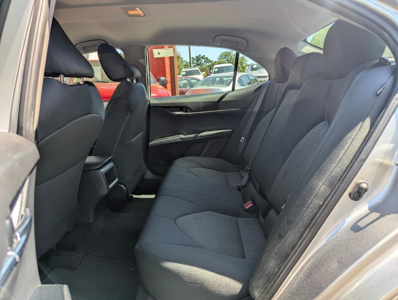 Toyota Camry LE Auto (Natl) 2020