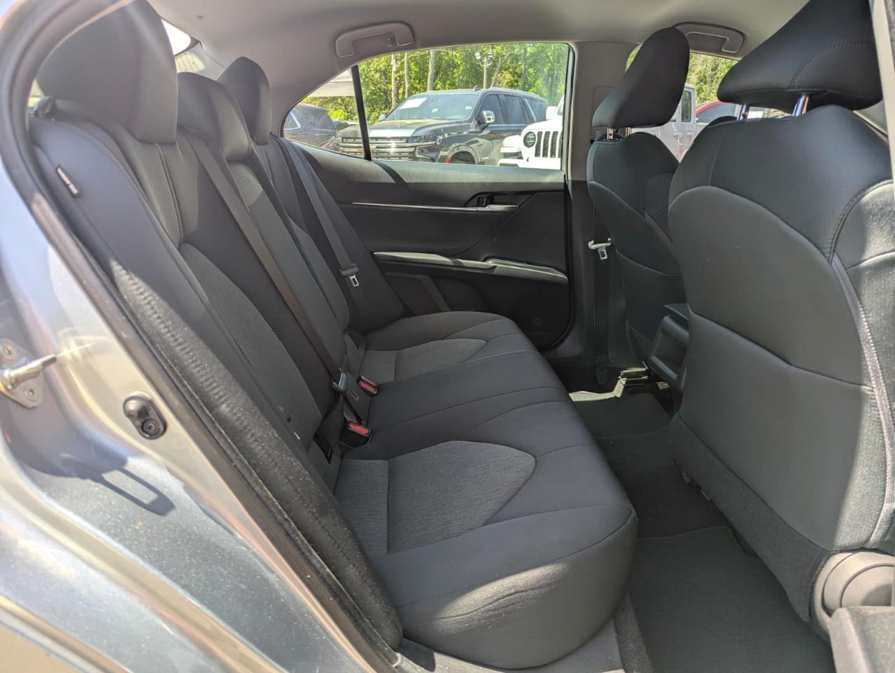 Toyota Camry LE Auto (Natl) 2020