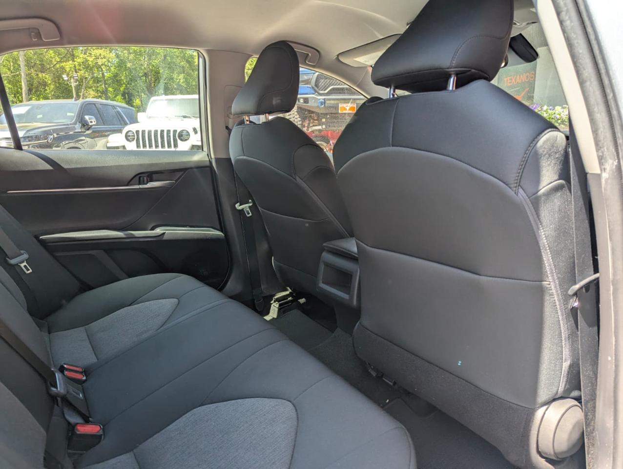 Toyota Camry LE Auto (Natl) 2020