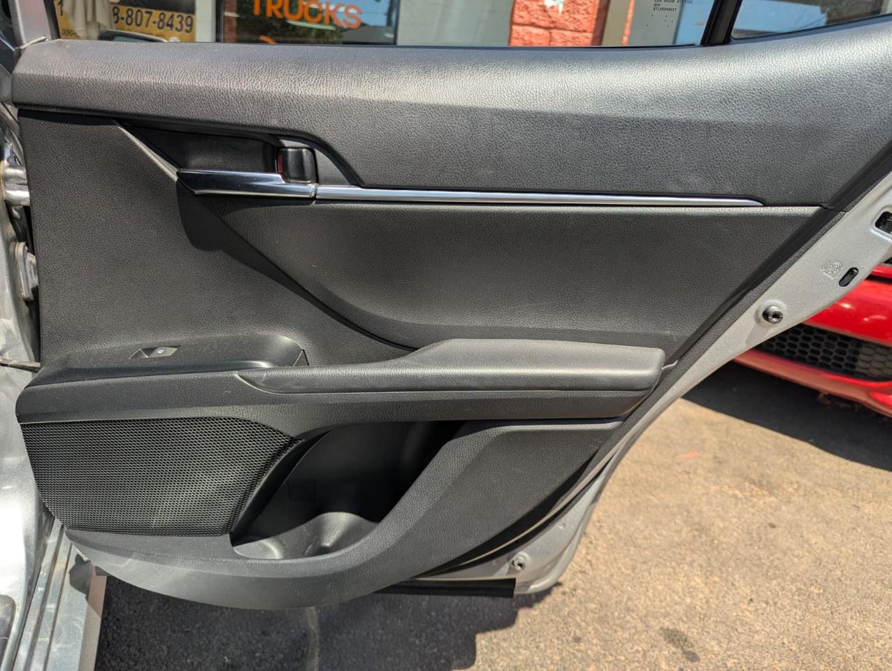 Toyota Camry LE Auto (Natl) 2020