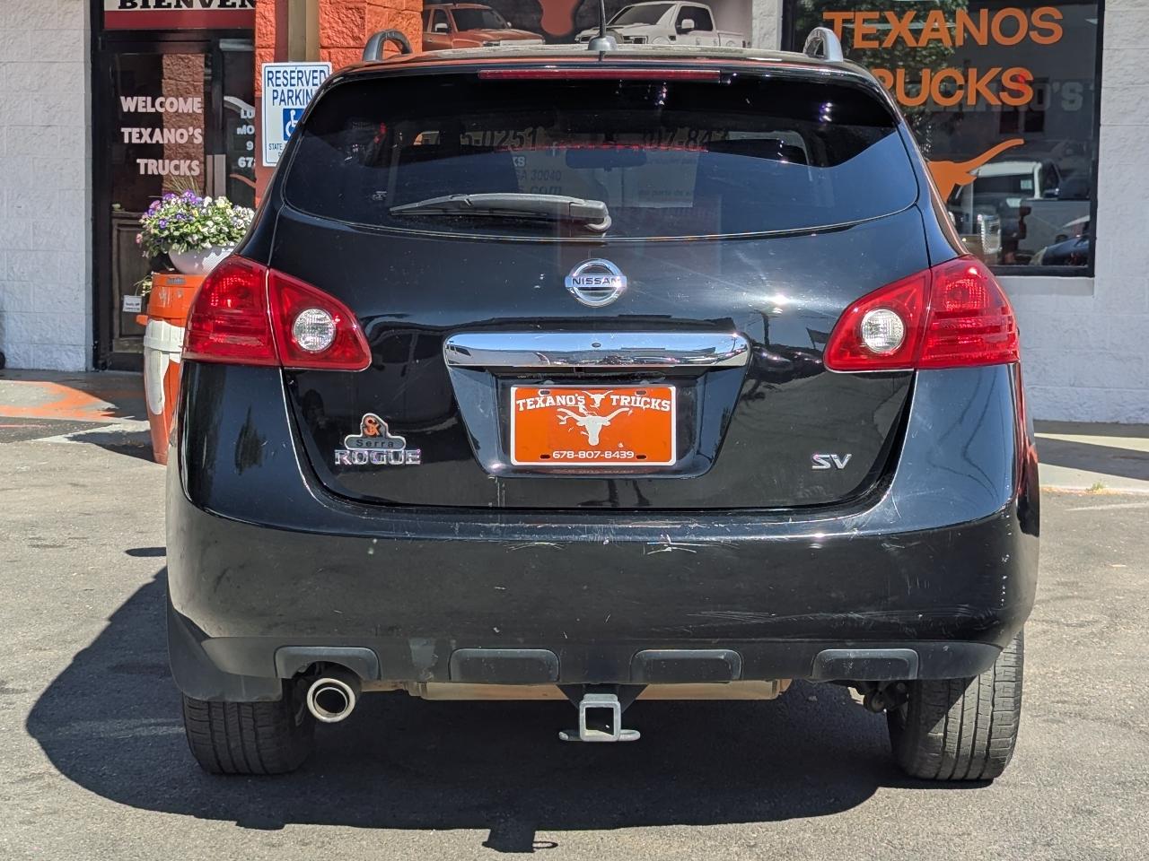 Nissan Rogue FWD 4dr SV 2011