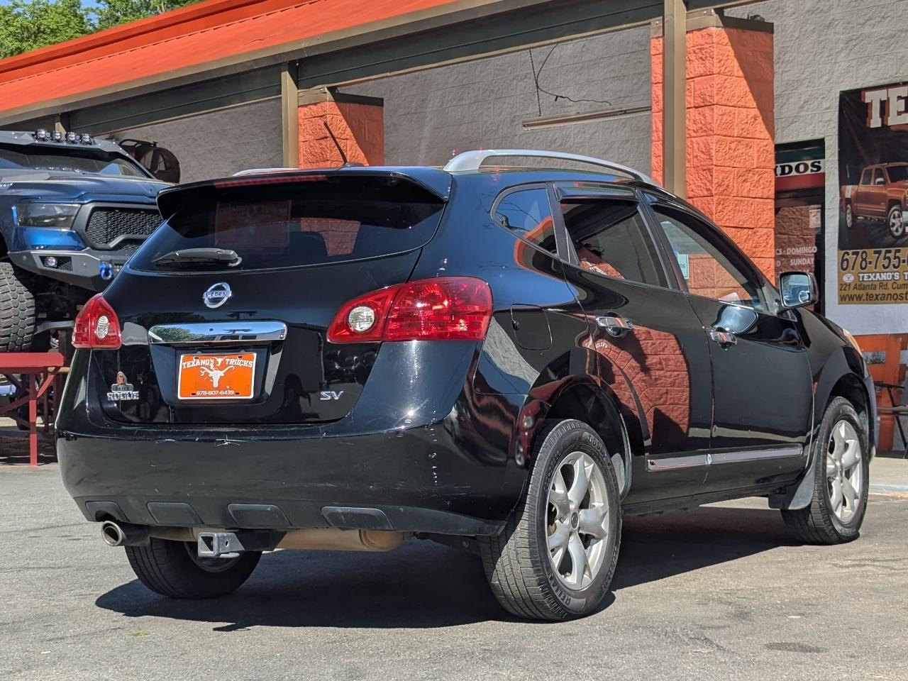 Nissan Rogue FWD 4dr SV 2011