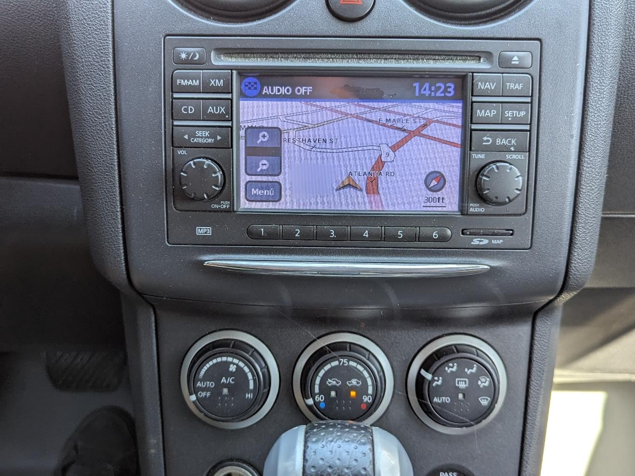 Nissan Rogue FWD 4dr SV 2011